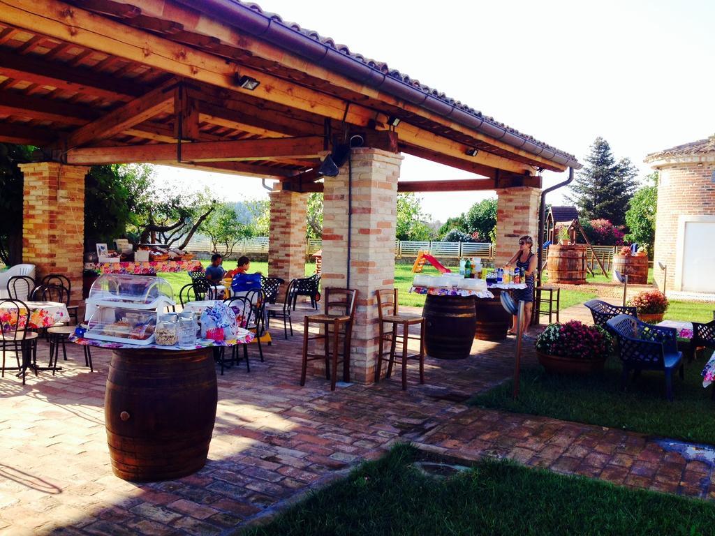 Casale Papa Country Village Loreto Exterior photo